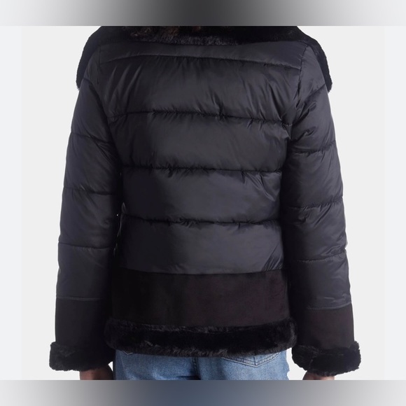 TAHARI. Black faux fur (LARGE coat. Silver hardware. - Picture 2 of 7